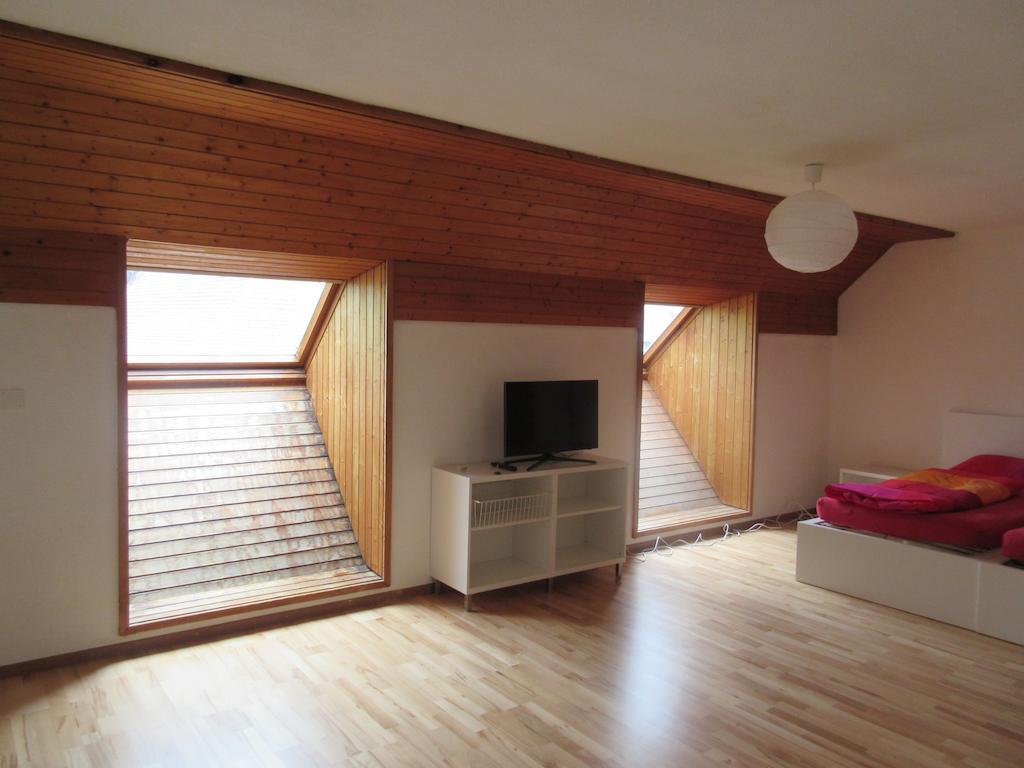 Good Bed Aarwangen Apartment Room photo